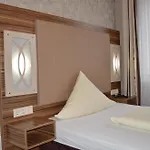 Erlen Hotel