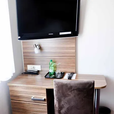 Hotel Erde 3*