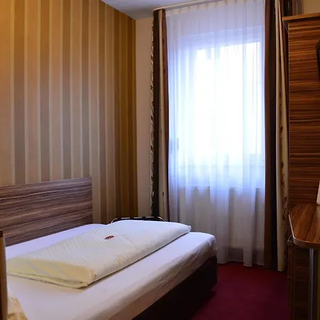 Hotel Erde 3*
