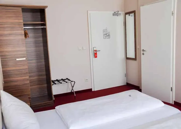 Erlen 3* Erlangen
