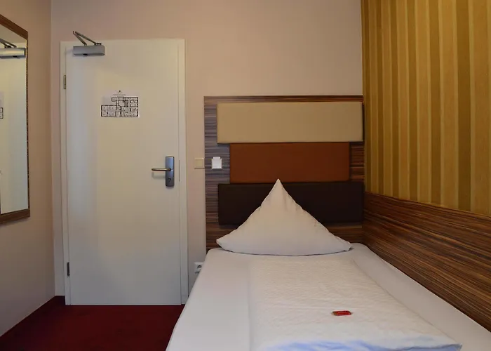 Szálloda Erlen 3*